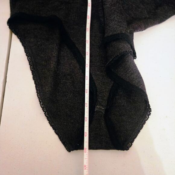 DKNY Vintage gray wool 2 piece sweater and pant set M - Picture 9 of 16